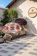 APOLLO COURTYARD HOTEL