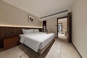 APOLLO COURTYARD HOTEL