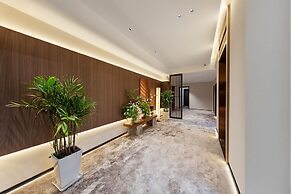 APOLLO COURTYARD HOTEL