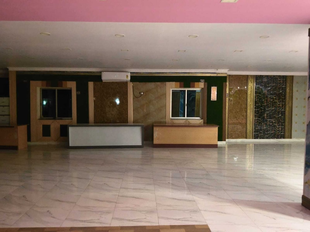 Hotel Chetna Place