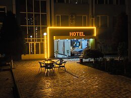 ALI HOTEL