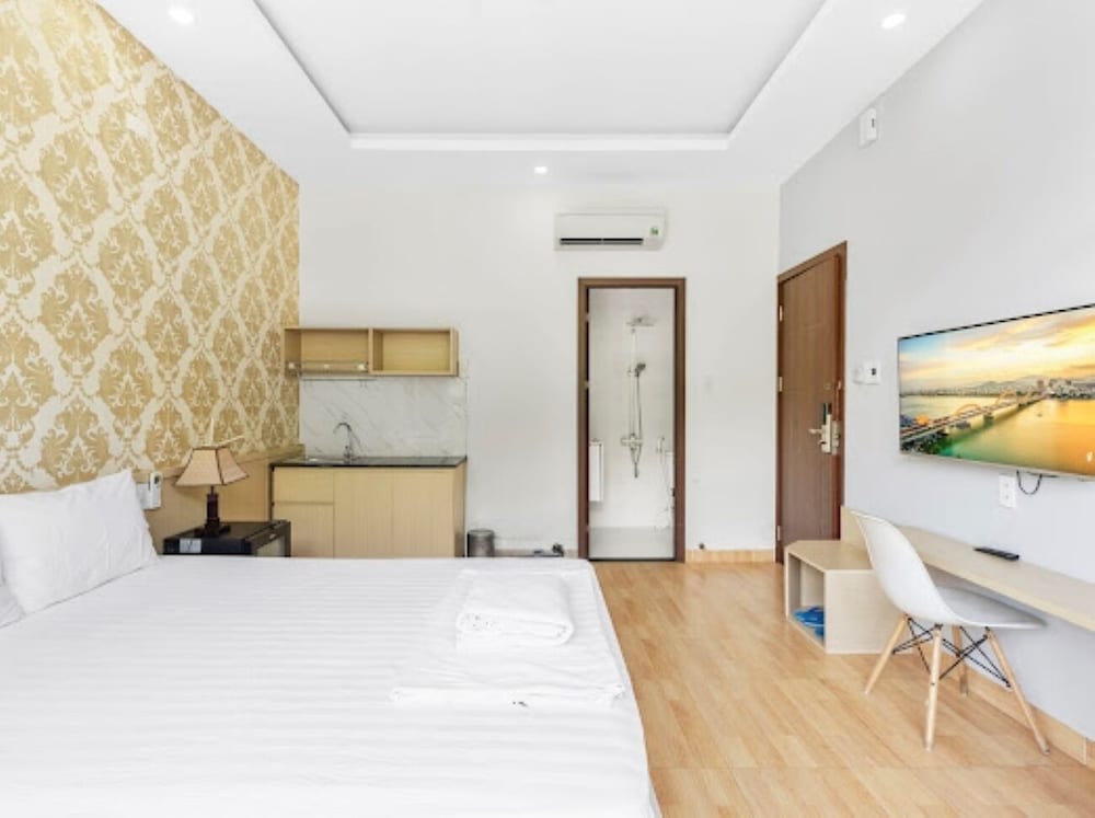 Pho Nui Hotel & Apartment
