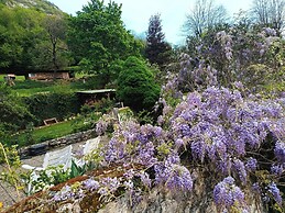 Les Deux Sources