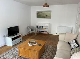 Apartment Sleeps 4 With Parking