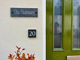Apartment Sleeps 4 With Parking