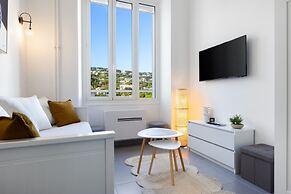 406 L Optimiste in Cannes