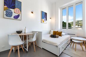 406 L Optimiste in Cannes