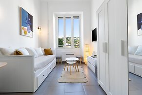 406 L Optimiste in Cannes