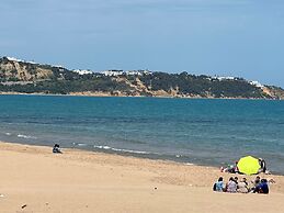 Yasmine les pins