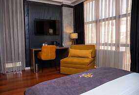 Hotel LaCorte