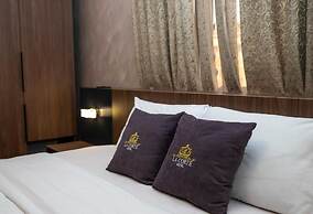 Hotel LaCorte
