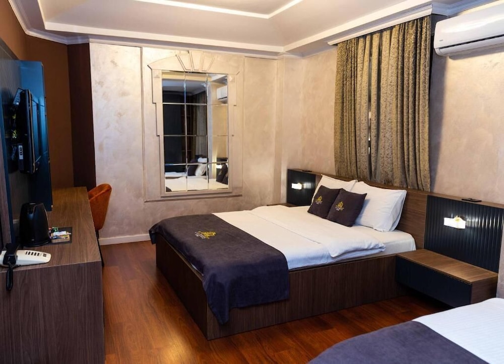Hotel LaCorte