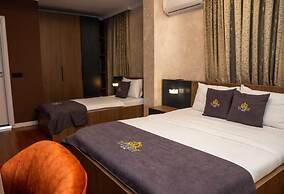 Hotel LaCorte