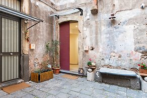 Equilibrio - City Center Apt by Wonderful Italy