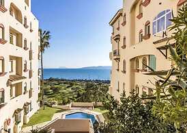 Mb.b53 - Beachfront Penthouse With Sea Views
