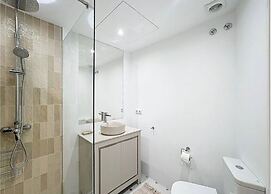 Mb.b53 - Beachfront Penthouse With Sea Views