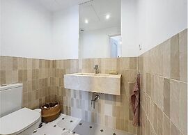 Mb.b53 - Beachfront Penthouse With Sea Views