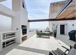 Mb.b53 - Beachfront Penthouse With Sea Views