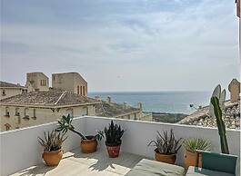 Mb.b53 - Beachfront Penthouse With Sea Views