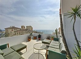 Mb.b53 - Beachfront Penthouse With Sea Views