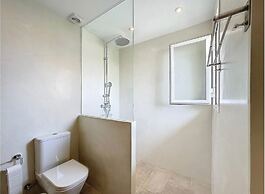 Mb.b53 - Beachfront Penthouse With Sea Views