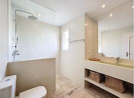 Mb.b53 - Beachfront Penthouse With Sea Views