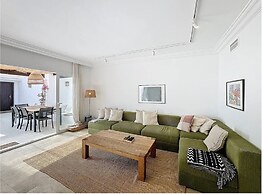 Mb.b53 - Beachfront Penthouse With Sea Views