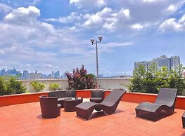 Cityscape staycation by H&B