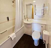 Monifieth Farm Hotel
