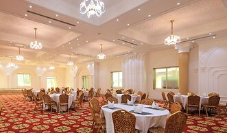 Fountain Palace Hotel & Suites