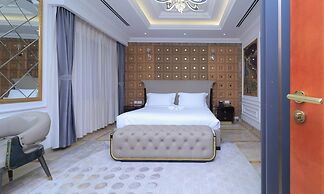 Fountain Palace Hotel & Suites