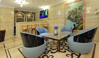 Fountain Palace Hotel & Suites