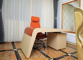 Fountain Palace Hotel & Suites