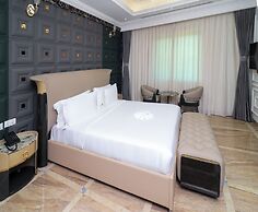 Fountain Palace Hotel & Suites