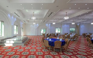 Fountain Palace Hotel & Suites