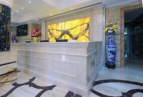 Fountain Palace Hotel & Suites