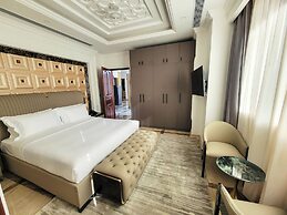 Fountain Palace Hotel & Suites