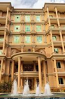 Fountain Palace Hotel & Suites
