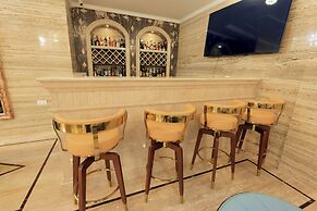 Fountain Palace Hotel & Suites