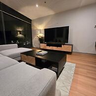 Charming 2-bedroom Apartment in Central Melbourne