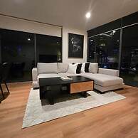 Charming 2-bedroom Apartment in Central Melbourne