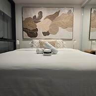 Charming 2-bedroom Apartment in Central Melbourne