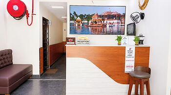 Hotel Narendra View Puri Near Temple