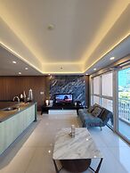 1BR Suite St. Mark Near Venice Mall BGC