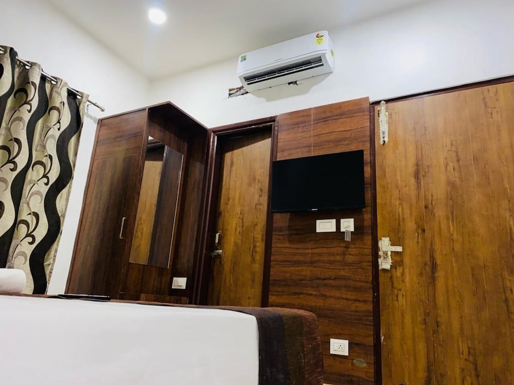 JK Residency Tilak Nagar