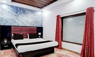 Rawat Hotel