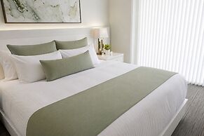 Zynora Hotel & Suites