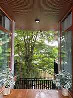 Mother's House