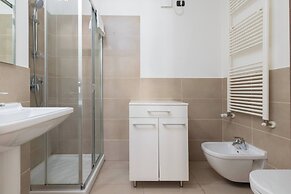 Large Duplex With Private Terrace Gluck Milan
