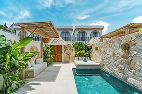 Tropical Mediterranean Villas in Canggu